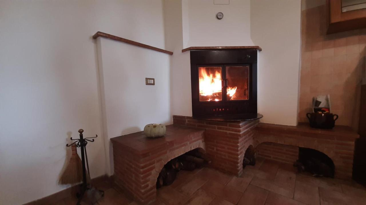 Villa Pacchini Poggio Mirteto 外观 照片